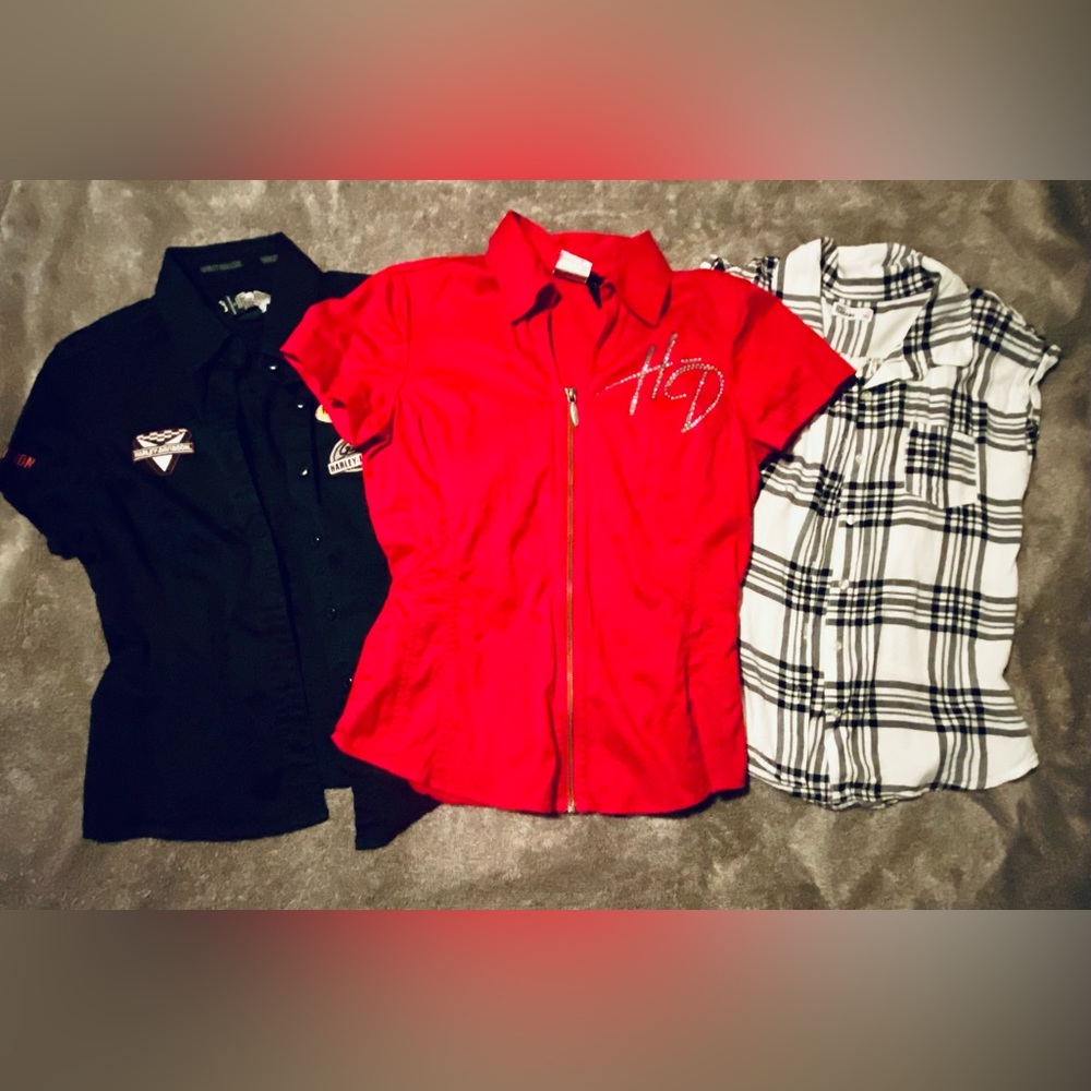 Lot of 4 shirts for women. Harley Davidson & Epic Treads.